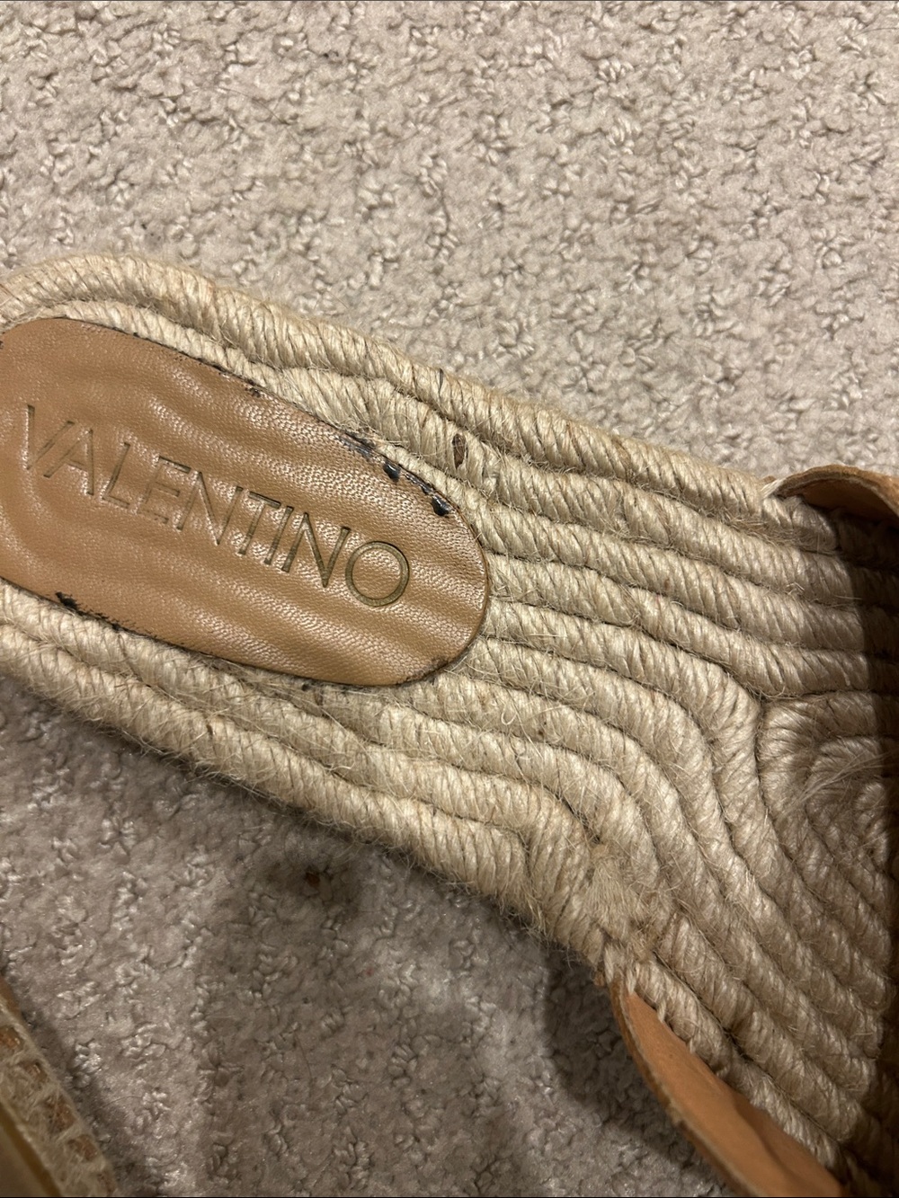 Valentino Garavani Quilted Tan Slide Mules with Gold V Logo - Picture 3 of 4